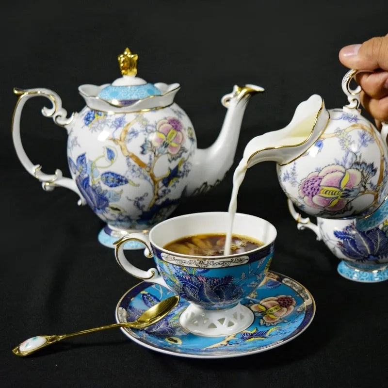 Vintage Style Blue & White Floral Bone China Tea Set, 21 Piece Set with Golden Gilding for 6 Adults